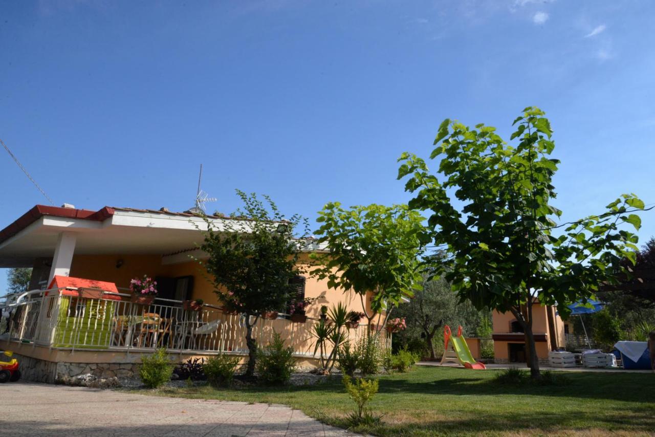B&B Lara Santola Корато Екстериор снимка